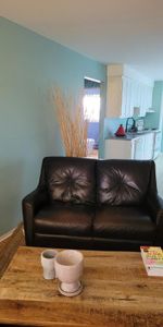 Beau Grand 4 1/2 propre à louer - Photo 3