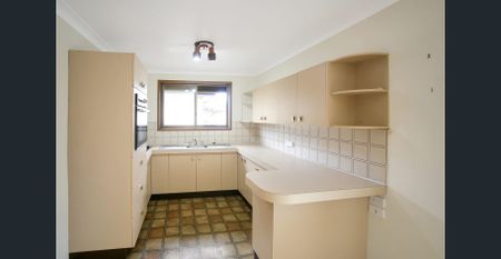 GREAT FAMILY HOME CLOSE TO SCHOOLS - Photo 2