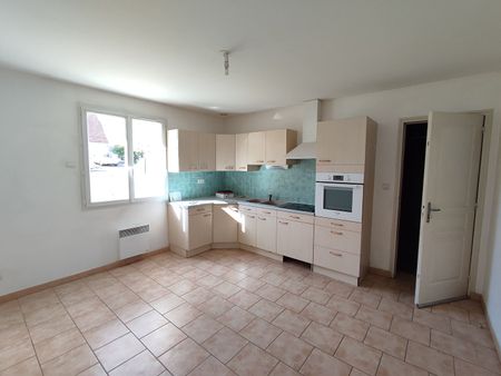 Location Maison 4 pièces 75m² - Photo 2