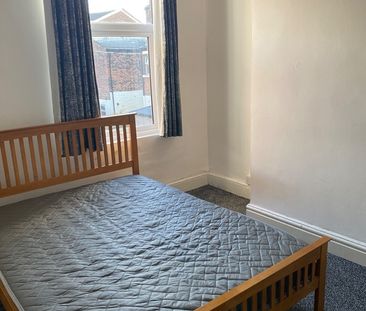 4 Bed End Terrace, Birchfield Road, L4 - Photo 6