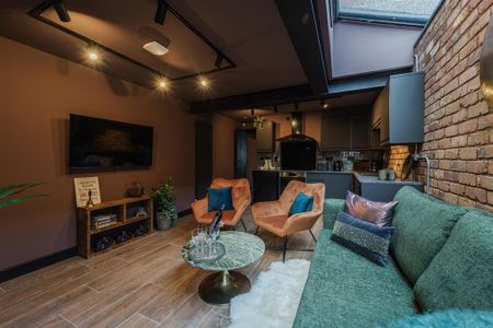 1 bedroom in a house share to rent - Photo 3