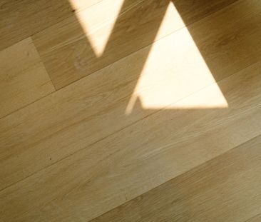 Lichtrijk appartement nabij de Coupure met ruime garageb - Photo 2