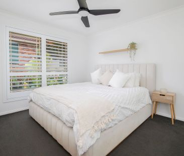 Spacious, Tranquil and Central - Photo 4