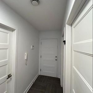 Grand 4 1/2 construction récente à Saint-Sulpice (Villeray) - Photo 2