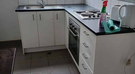 Modern City Living at 64A Abel Smith Street - Photo 3