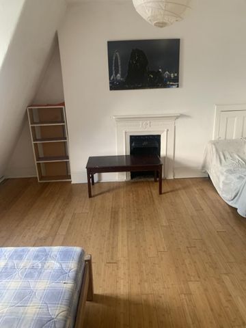 Studio to rent - Photo 2