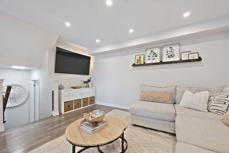 For Lease - 299 Casson Point, Milton, Ontario - Photo 3