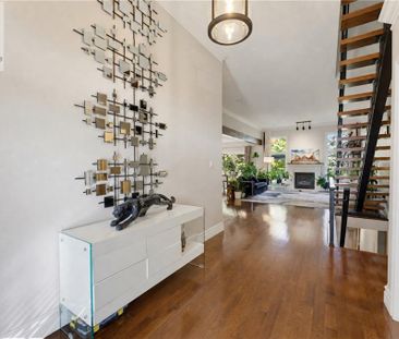 70 DEER RIDGE Crescent, Kitchener, Ontario, N2P2L2 - Photo 2