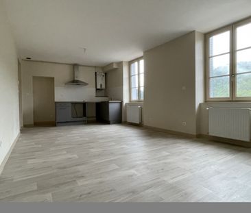 Location Appartement P3 Vue sur la vidalie rénové(e) Thiers - Photo 1