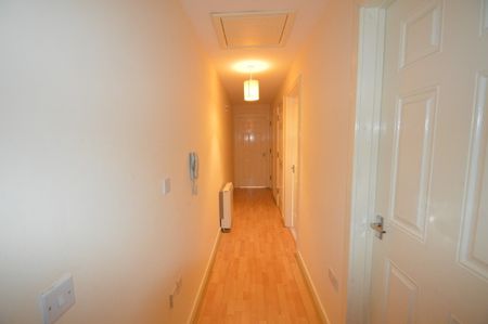 2 bedroom Apartment - MERRIFIELD COURT, WELWYN GARDEN CITY. - Photo 5