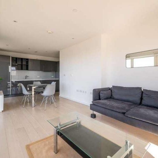 Glasshouse Gardens, Stratford, E20 - Photo 1