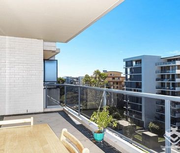 Two bedroom apartment in the best location - Photo 4