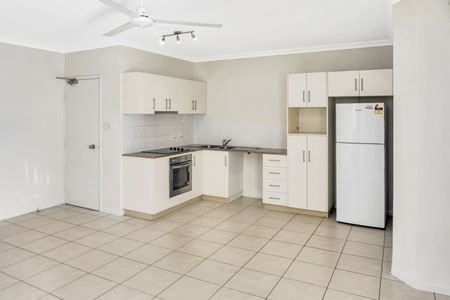 Two Bedroom First Floor Unit in Cairns City - Photo 5