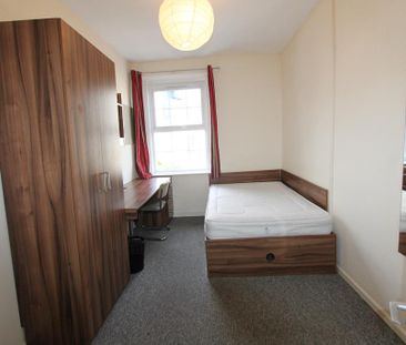 5 bedroom flat to rent - Photo 5