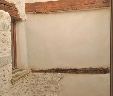 T2 meublé refait à neuf intra muros palais des papes - Photo 2