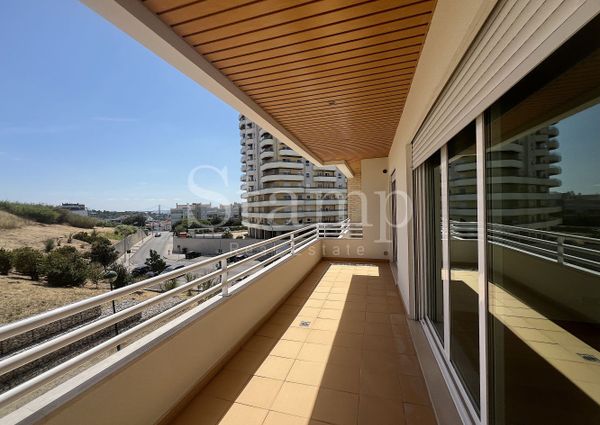 Apartamento T3 em Lisboa