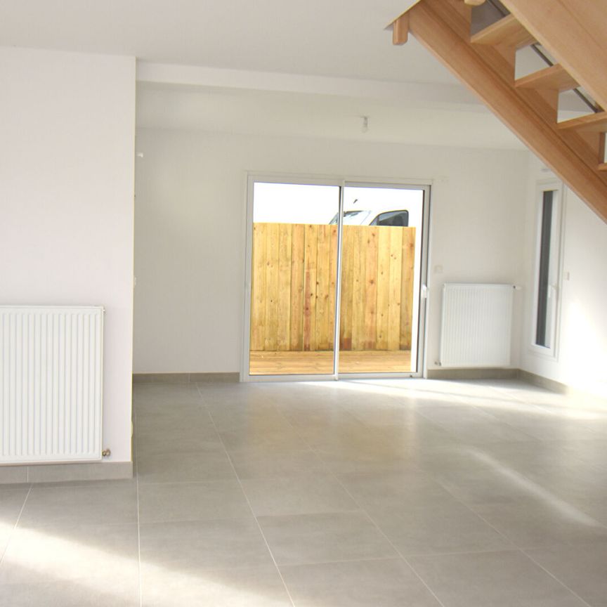 Location Maison 6 pièces 113m² - Photo 1