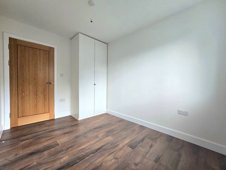3 Bed Flat, Norbury Avenue, SW16 - Photo 4