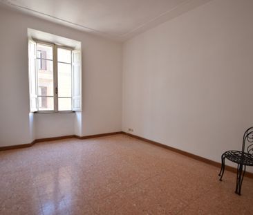 Luminoso trilocale in affitto nel cuore del Centro Storico di Roma ... - Photo 2