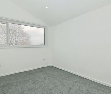3 bedroom detached house to rent - Photo 4