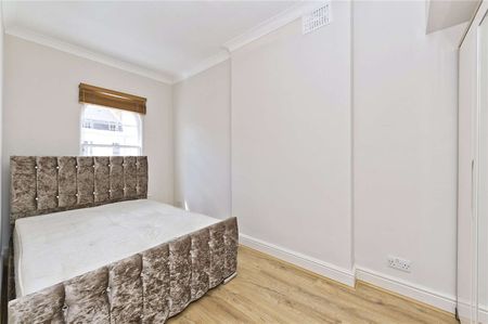 One bedroom second floor flat on Gloucester Terrace - Photo 5