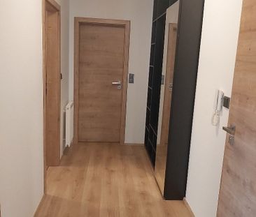 Pronájem bytu 2+kk 62 m² - Photo 1