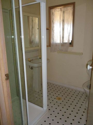 Ideal Location - Photo 5