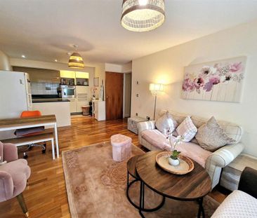 2 bedroom apartment to rent - Photo 6