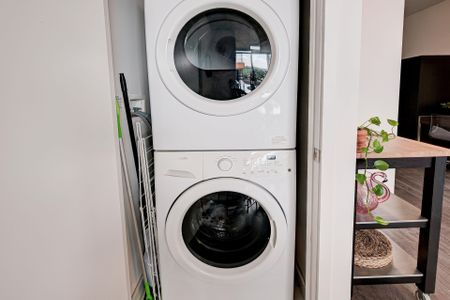 For Lease - 1238 Dundas Street Unit# 813, Toronto, Ontario - Photo 4