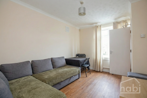 5 bedroom house to rent - Photo 1