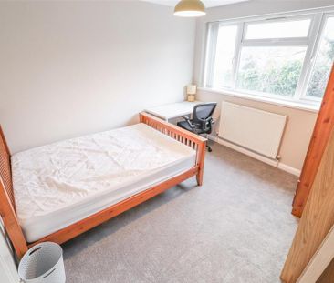 1 bedroom in a house share to rent - Photo 6