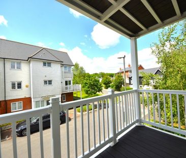 Sierra Road, High Wycombe, Buckinghamshire,HP11 - Photo 2