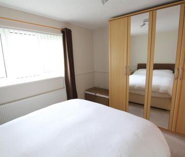2 bedroom maisonette to rent - Photo 2