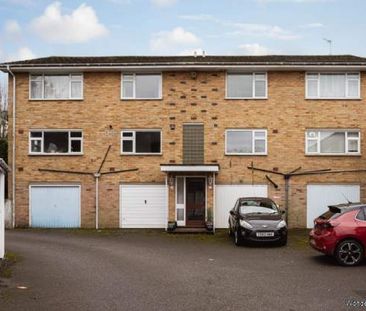 2 bedroom property to rent in Epsom - Photo 1