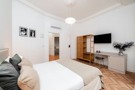 Calle de la Victoria, Madrid, Community of Madrid 28012 - Photo 4