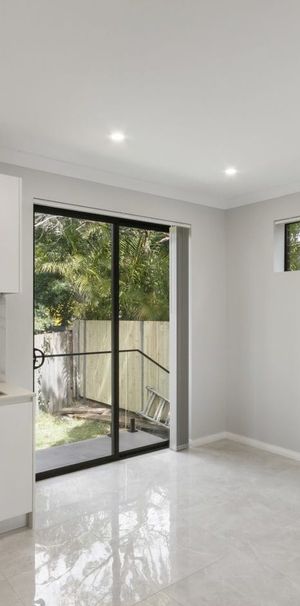 BRAND NEW 2 BEDROOM GRANNY FLAT - Photo 1