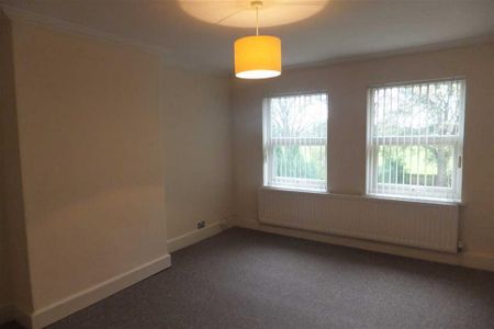 4 bedroom apartment to rent - Photo 3