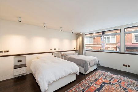 3 bedroom flat to rent - Photo 4