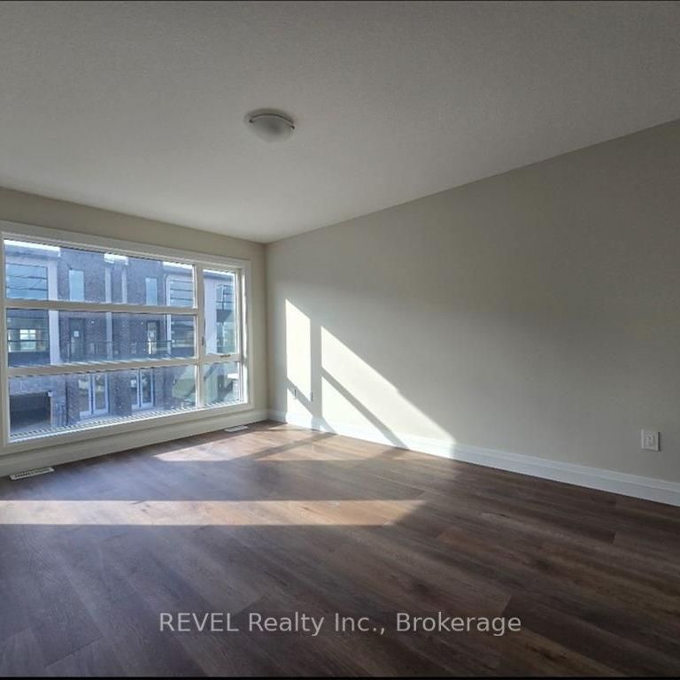 For Lease - 16 WARREN Trail, Welland, Ontario - Photo 1