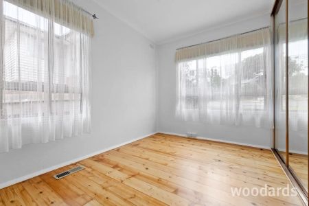 “Spacious Home with Large Backyard” - Photo 3