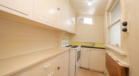 2 Bedroom City-Side Apartment for Rent - Photo 3