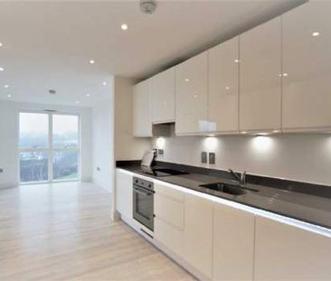 2 bedroom property to rent in London - Photo 1