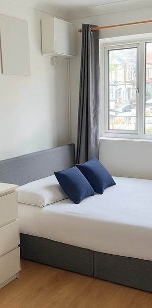 Studio Flat, London, E17 - Photo 1