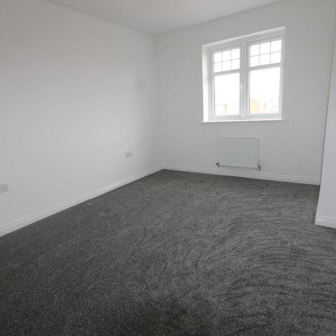 4 bedroom detached house to rent - Photo 1