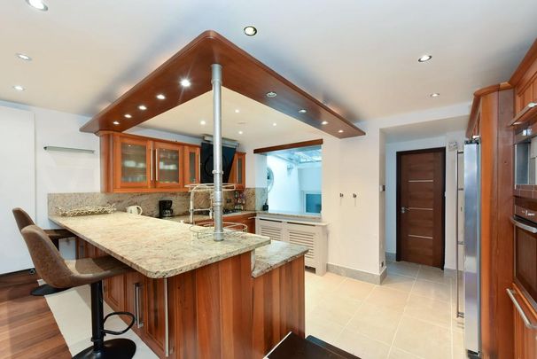 4 bedroom house to rent - Photo 1