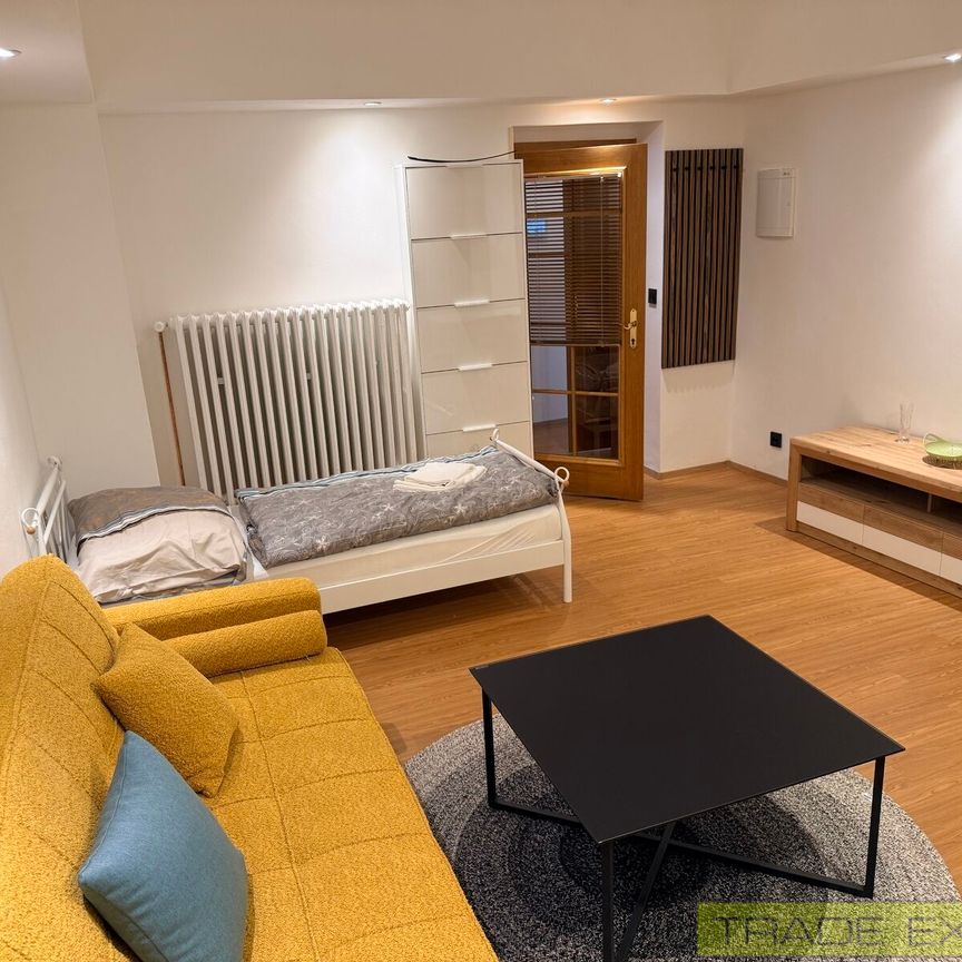 Pronájem bytu 2+kk 59 m² - Fotografie 1
