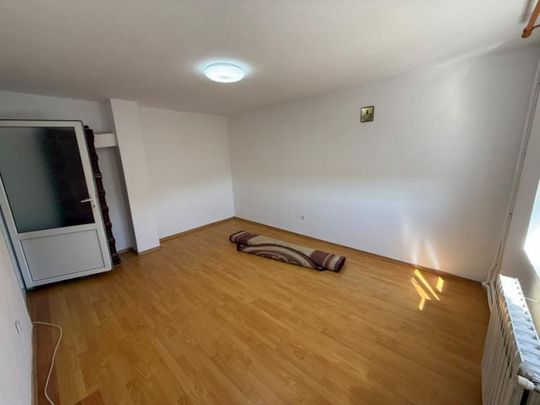 Apartament de inchiriat in vila Zona Avram Iancu, 3 camere, nemobilat - Fotografie 1