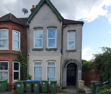 3 Bed Flat, Portswood, SO17 - Photo 4