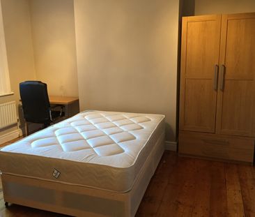 House Share Heaton Park Road - Photo 3