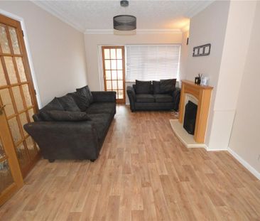 3 bedroom end of terrace house to rent - Photo 5